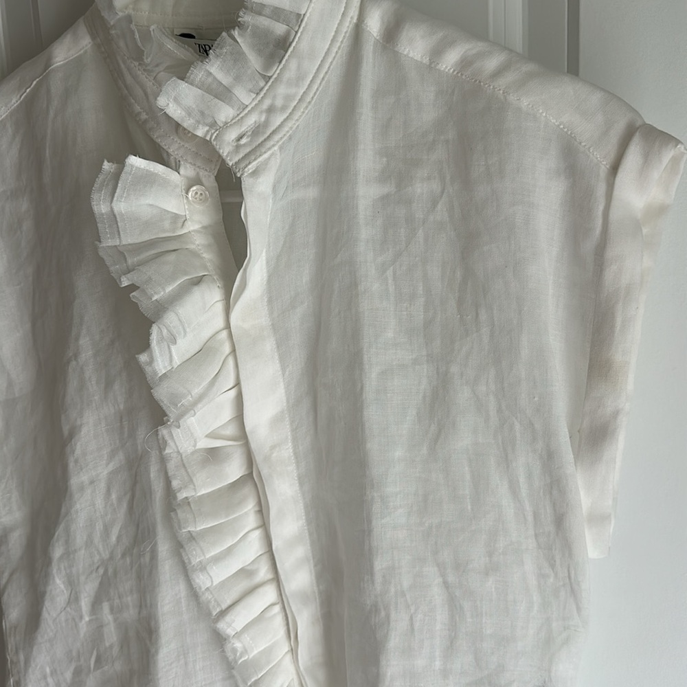 NWOT( has spots ) Zara Woman RUFFLED SHIRT ZW COLLECTION White Size XS - Picture 7 of 13